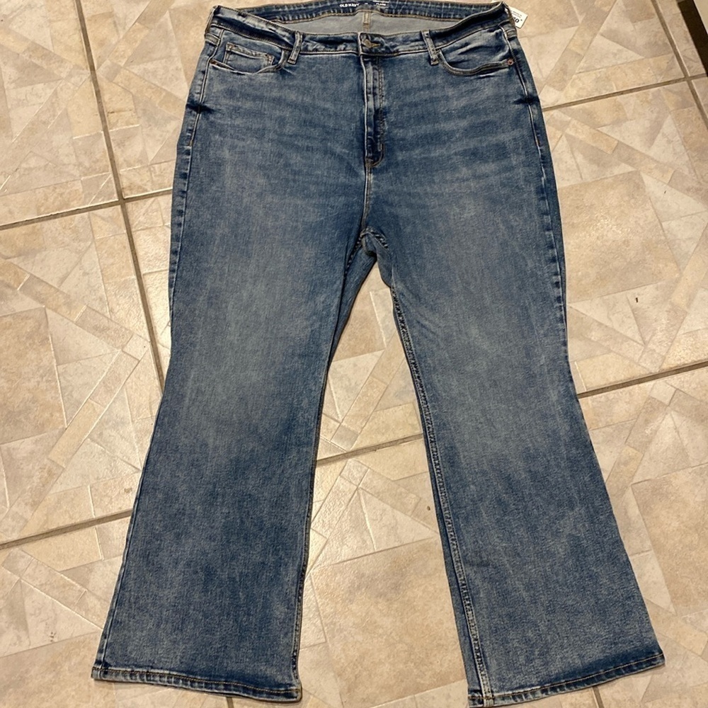 Q womens Old Navy blue stretch flare plus size jeans size 18.   NWT